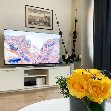 Point - Flexible Checkin&out Apartament *