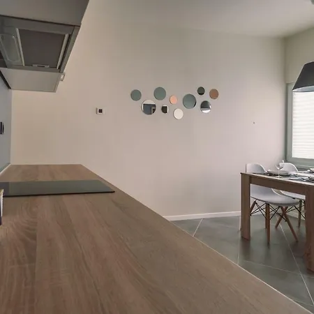 Point - Flexible Checkin&out Apartament Rijeka