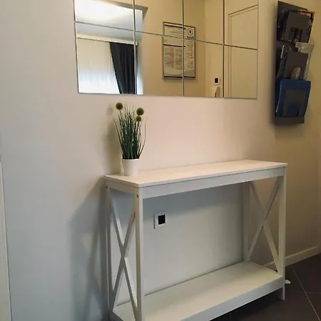 Point - Flexible Checkin&out Apartment Rijeka